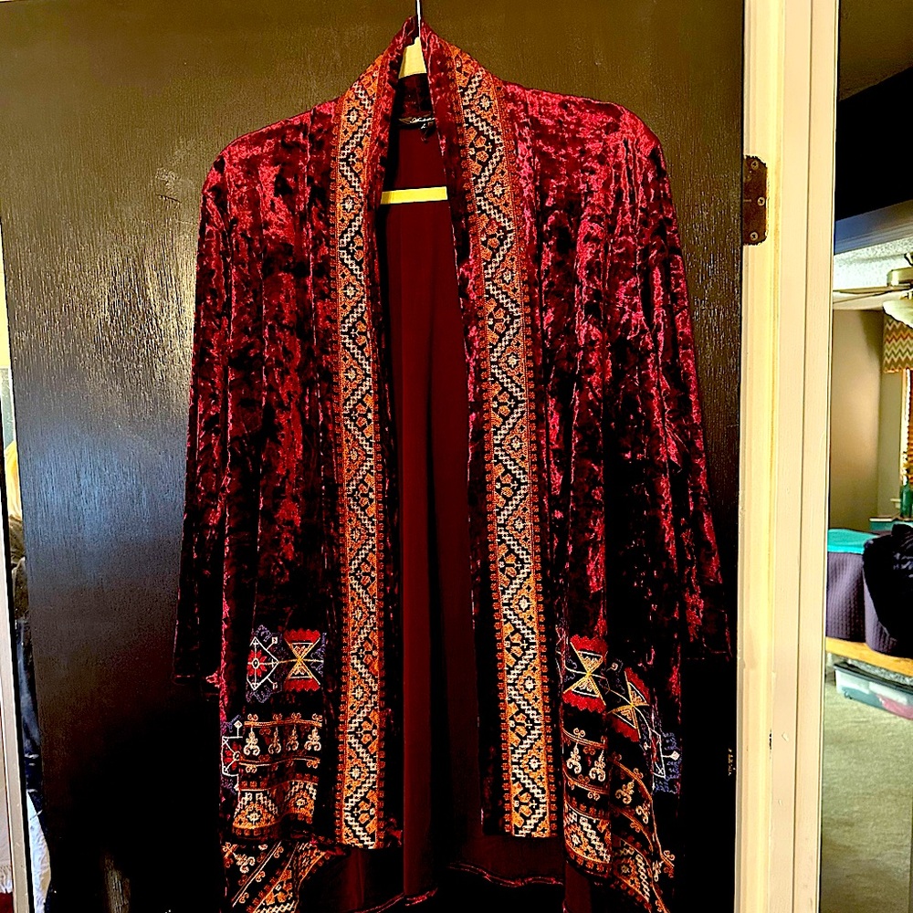 Andrea Crushed Velvet Kimono